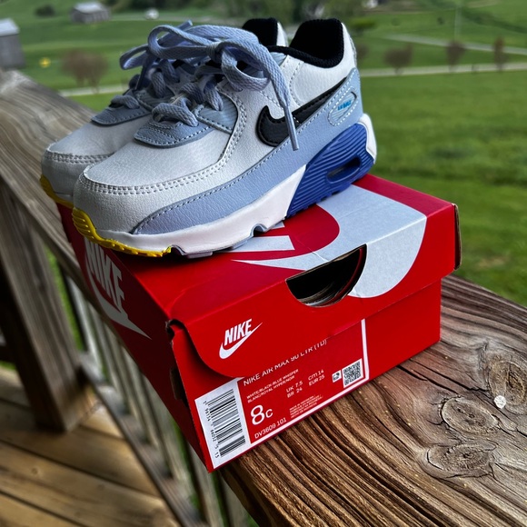 8c Nike Airmax - Picture 3 of 3